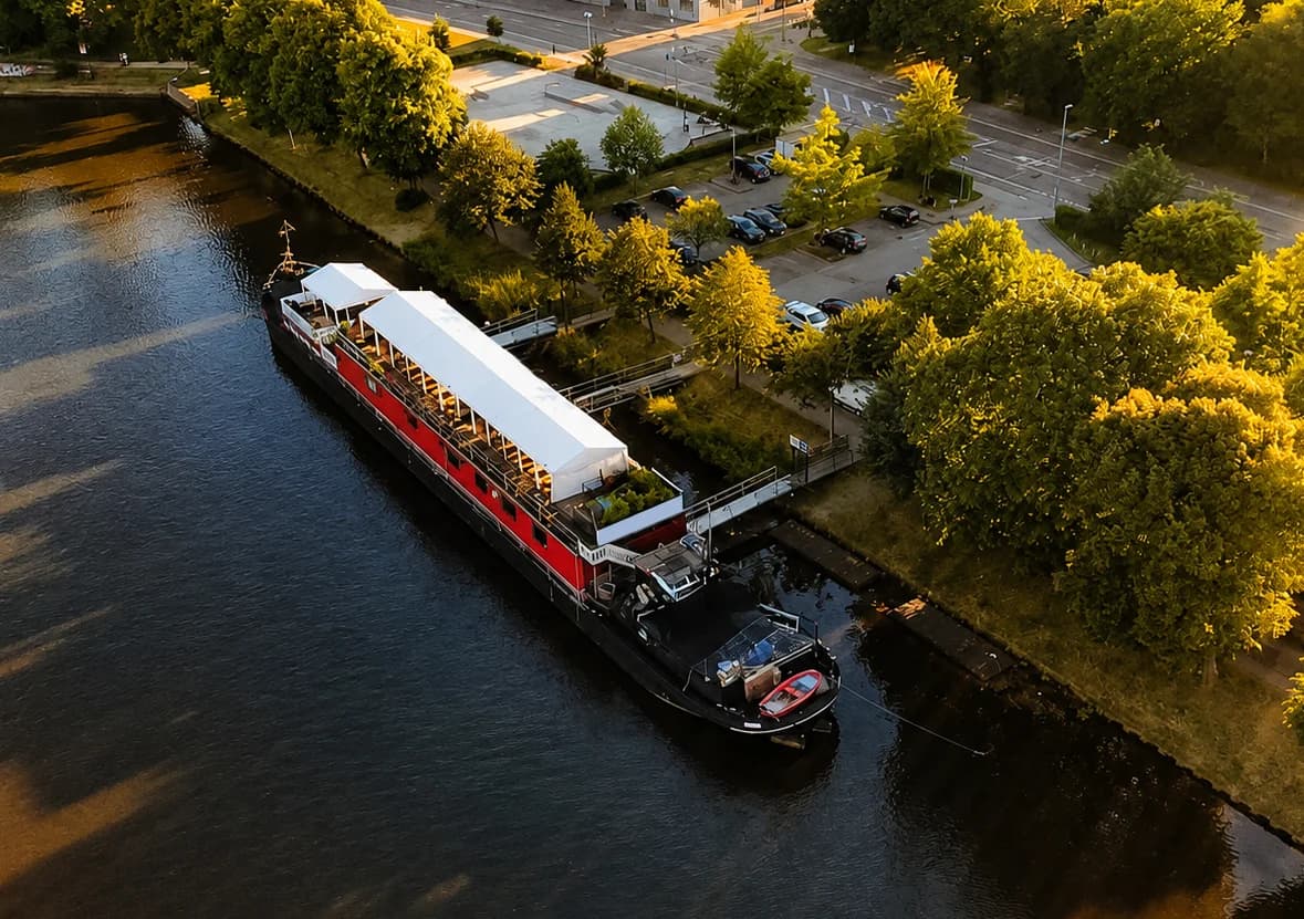 Cargo Schiff